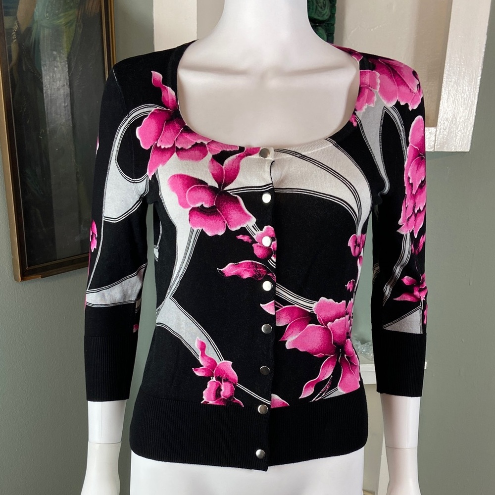 White House Black Market WHBM Floral Abstract Black Pink Sweater Cardigan XSmall
